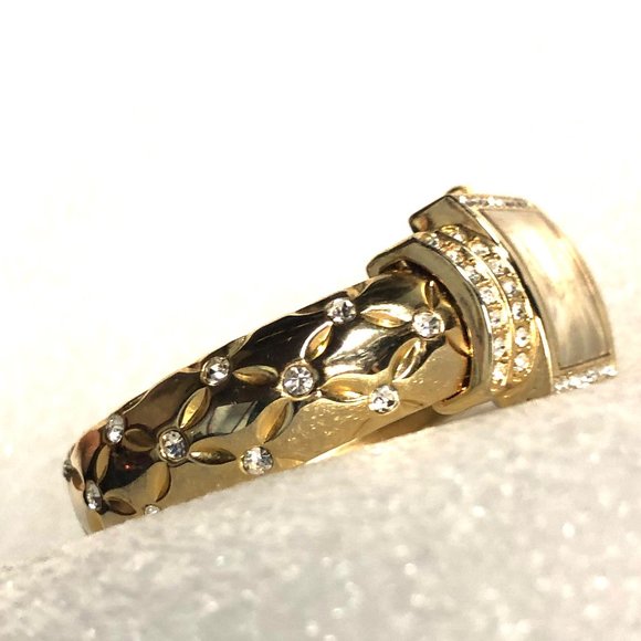 Benrus Crystal Bracelet Watch main image 4
